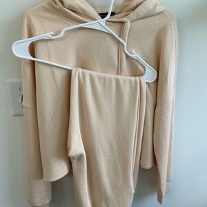 Light Cream Lounge Set